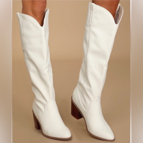 NIB white boots by Chase and Chloe 8.5 synthetic and Cute! - Picture 3 of 16